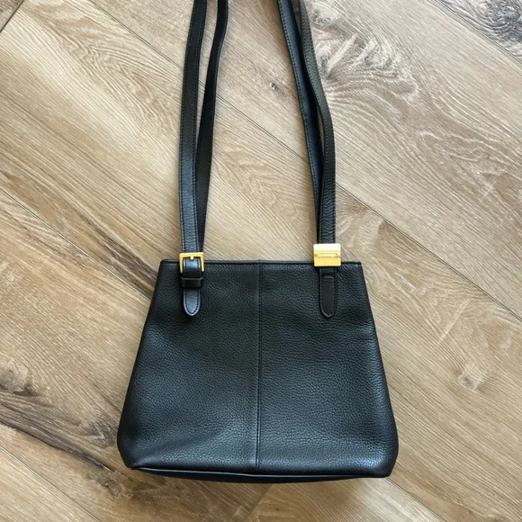 BURBERRY Black Leather Shoulder Bag with Gold Accents and Nova Check interior - Picture 1 of 12